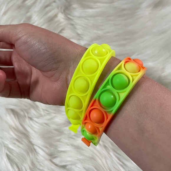 2 - Fidget Pop Sensory Bracelet Pop It - Picture 2 of 4